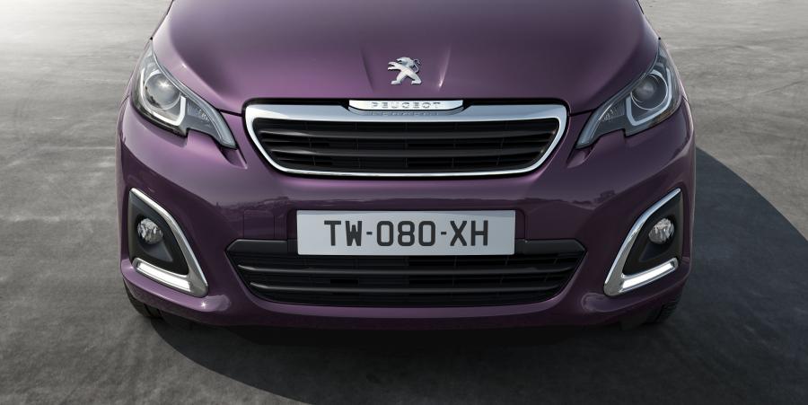  Peugeot 108 3-Door 2014 года  (фото 26 из 44)